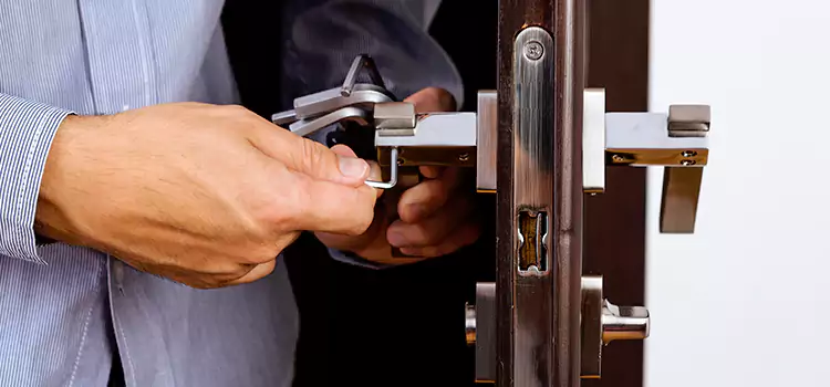 Commercial Door Lock Repair North Bay Shore