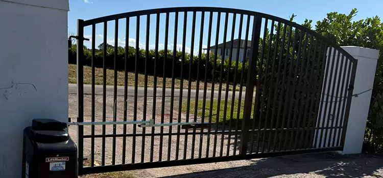 Driveway Fence Repair North Bay Shore